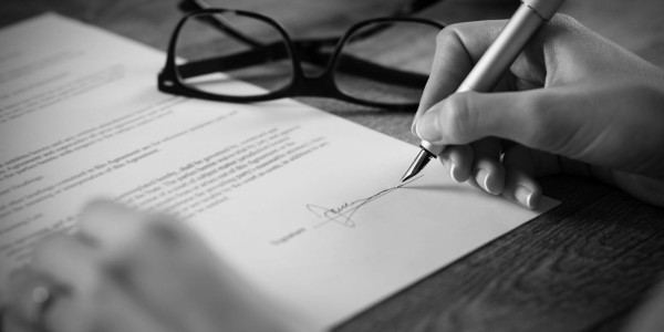 Constitución de Sociedades l'Ametlla del Vallès · Firma de Escrituras de Constitución en Notaría